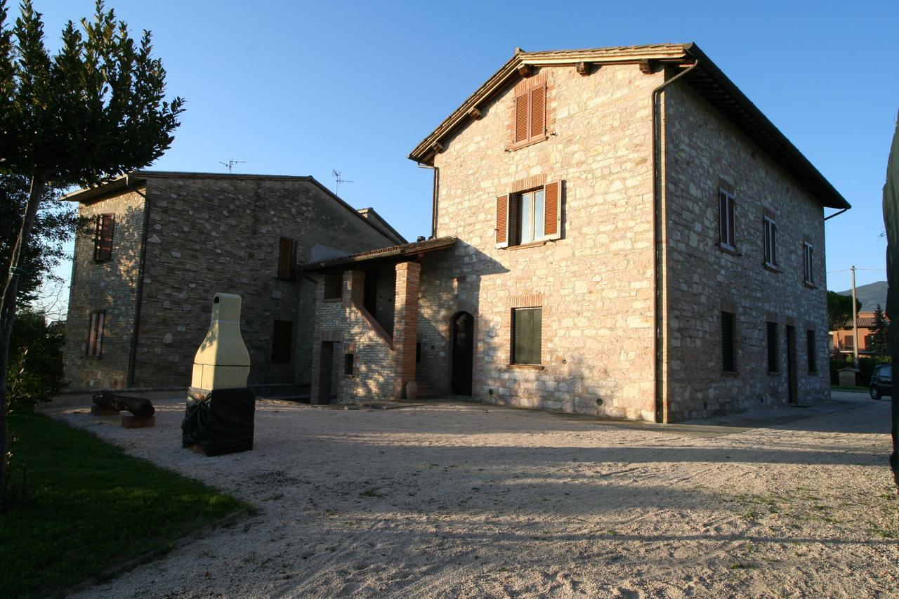 Agriturismo"Il Sagrato Di Assisi" Appartamenti,Camere Exterior foto