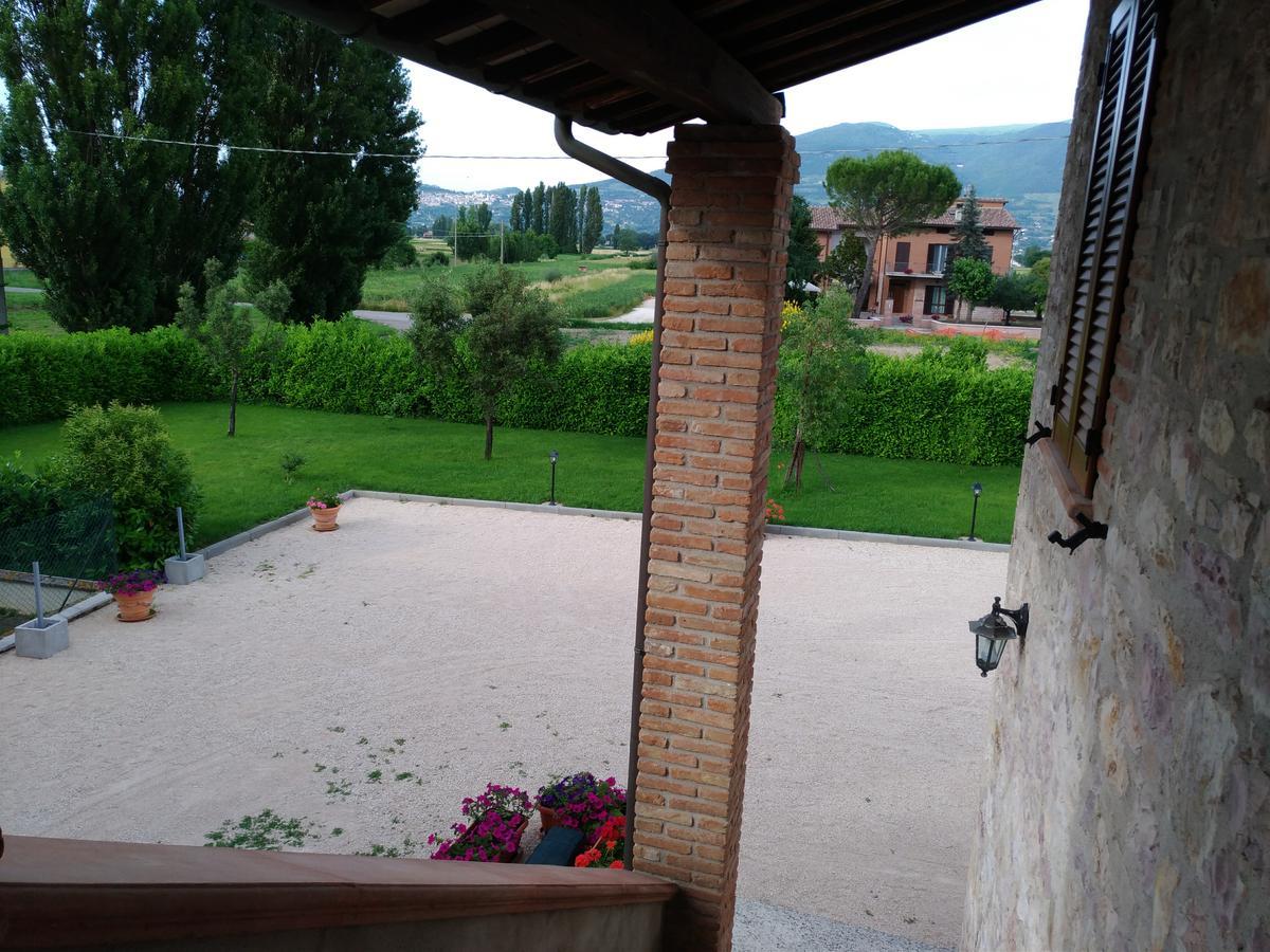 Agriturismo"Il Sagrato Di Assisi" Appartamenti,Camere Exterior foto